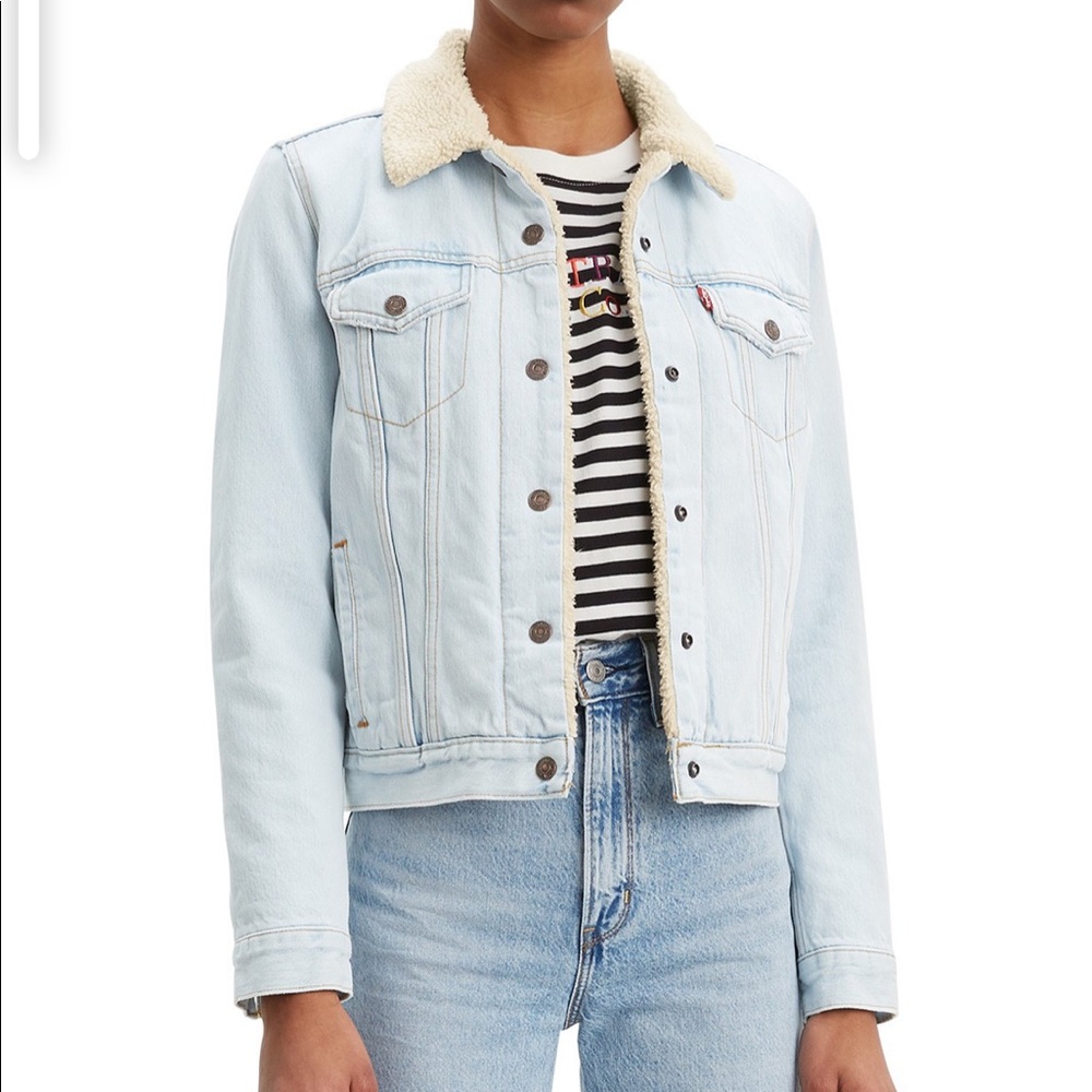 Levi's
Women's Original Sherpa Trucker